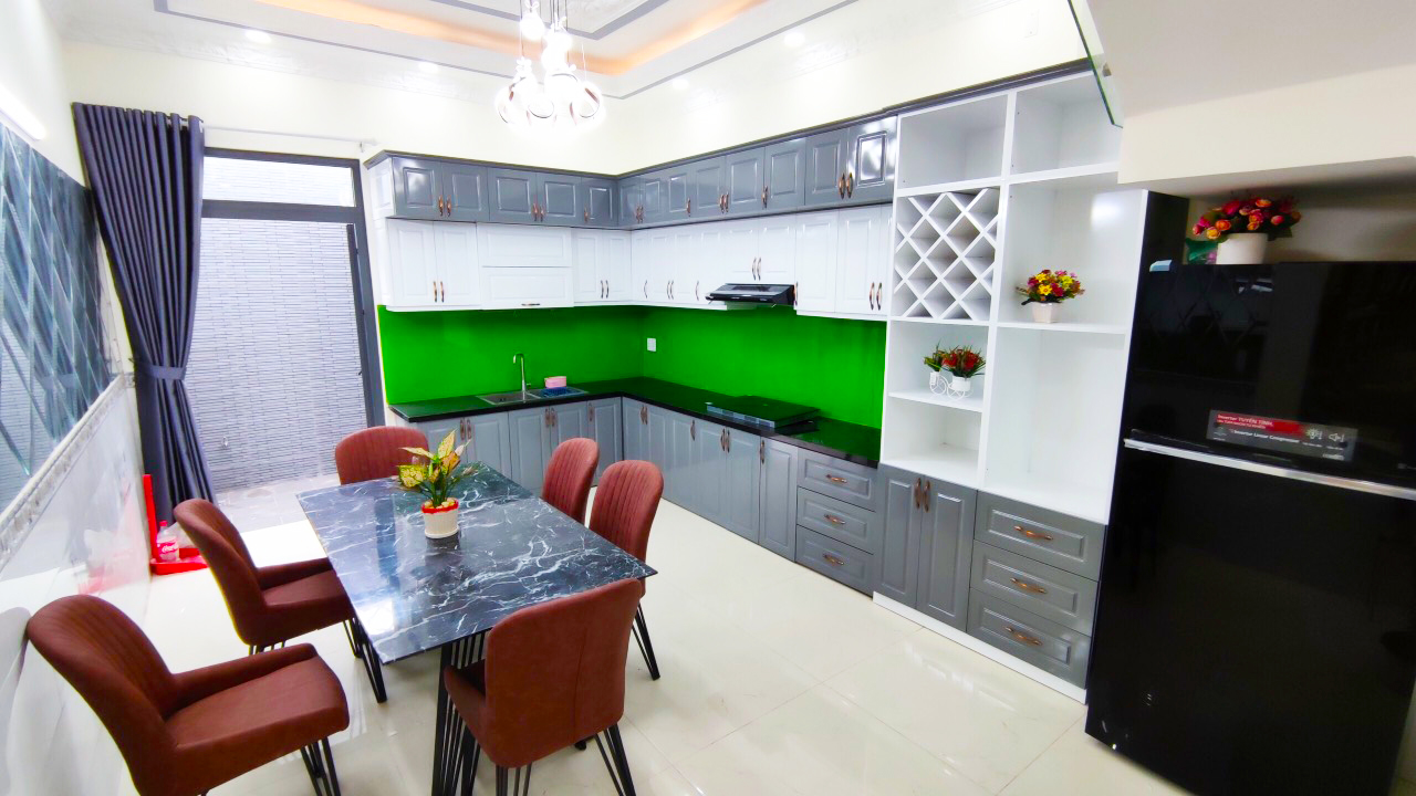 Cần bán nhà hẻm 1979 Huỳnh Tấn Phát, Phú Xuân, Nhà bè, giá rẻ