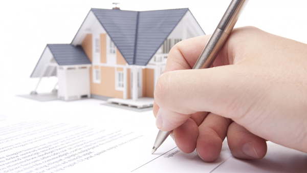Luôn kiểm tra đầy đủ giấy tờ trước khi thực hiện giao dịch