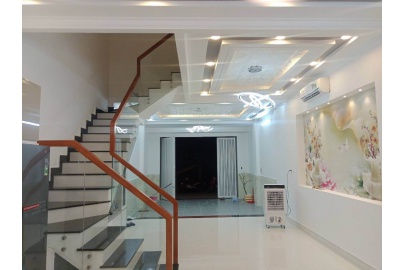 Bán nhà mặt tiền đường N7 dự án Green Riverside